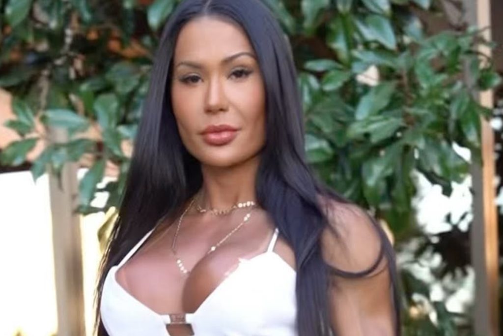 gracyanne-barbosa-celebra-pascoa-com-ovo-inusitado