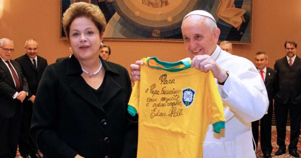 “o-esporte-mais-bonito-do-mundo”:-papa-francisco-e-sua-paixao-pelo-futebol