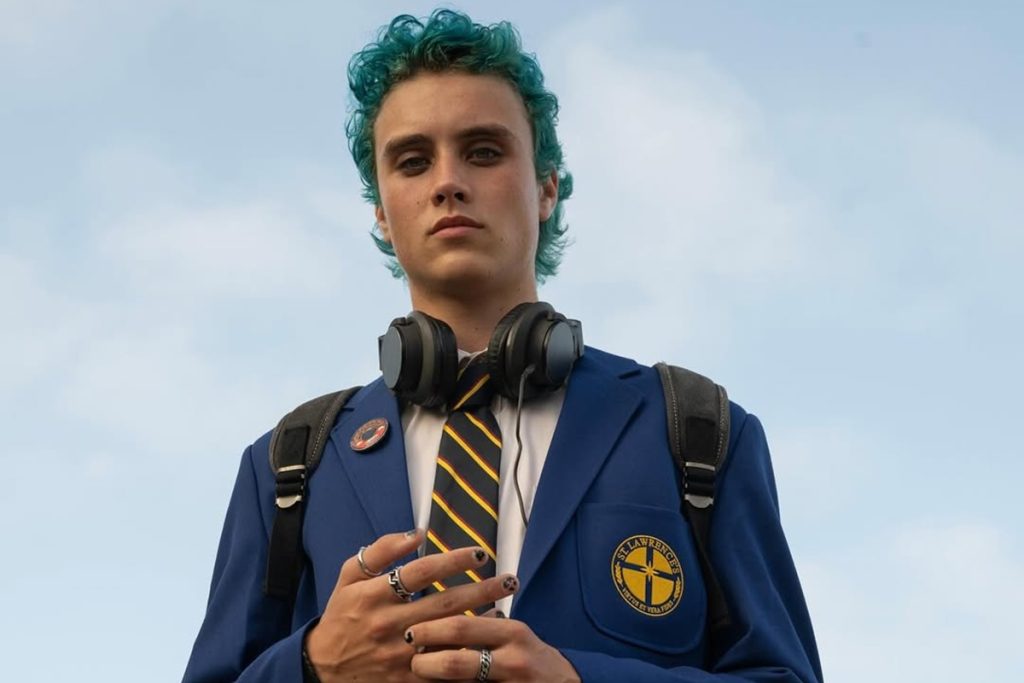 joseph-zada-sera-haymitch-no-proximo-filme-de-jogos-vorazes