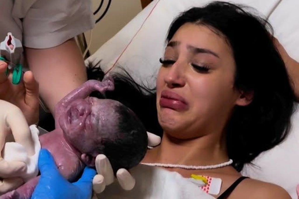 nasce-maysha,-filha-de-bia-miranda,-com-oito-meses-de-gestacao