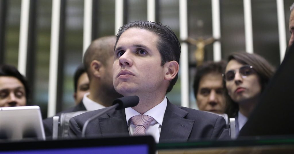 pl-e-novo-ficam-isolados,-e-motta-adia-analise-da-urgencia-da-anistia-pelo-8-de-janeiro