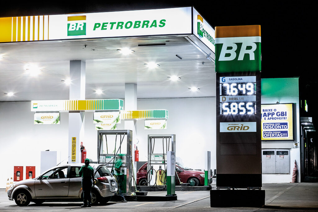 por-que-o-corte-da-petrobras-no-preco-da-gasolina-nao-chegou-nas-bombas?