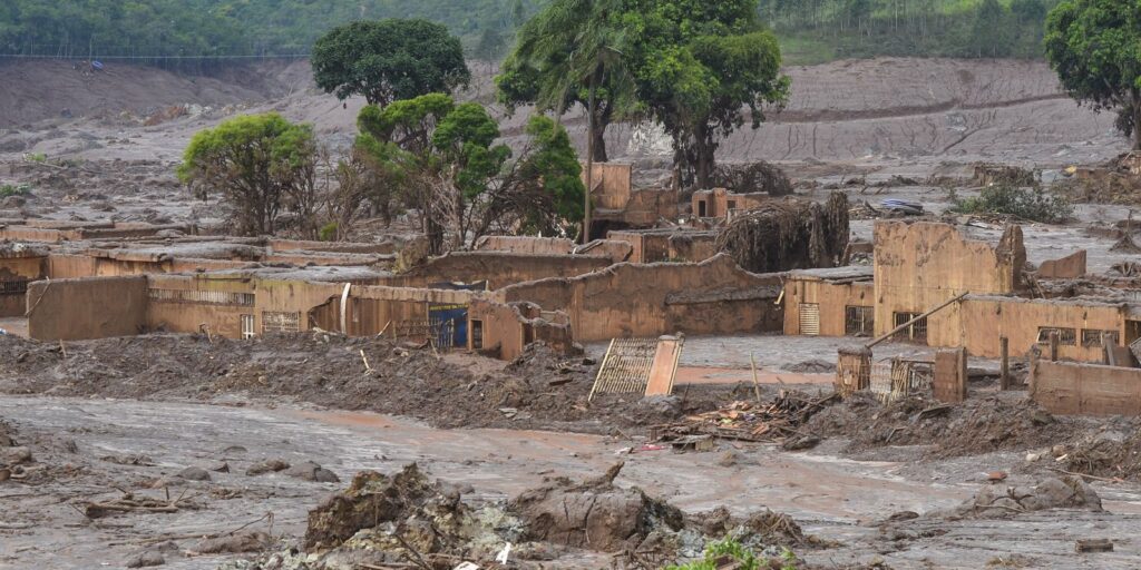 caso-samarco:-programa-de-indenizacao-supera-mais-de-300-mil-pedidos