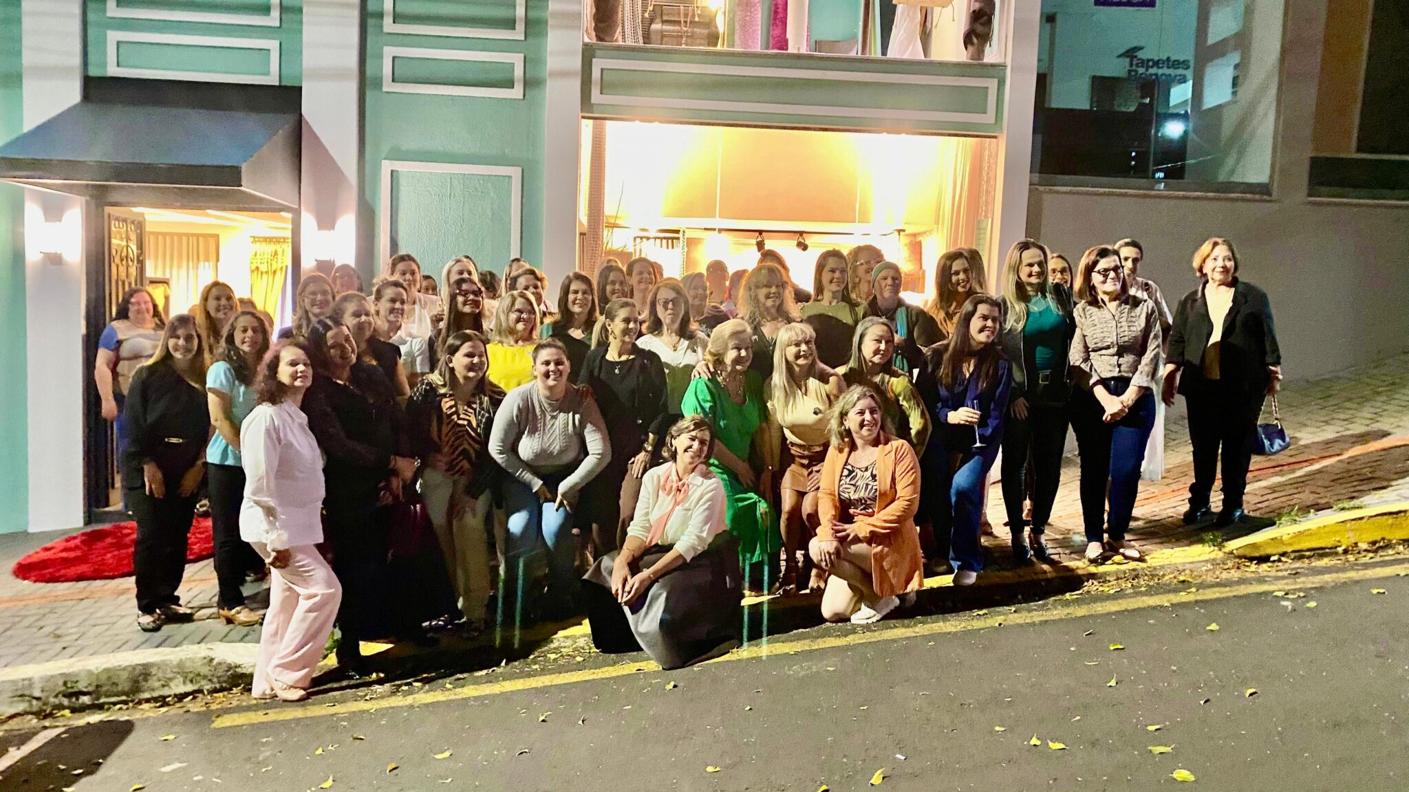 empreendedoras-de-apucarana-se-reunem-em-happy-hour-de-negocios