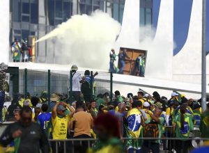 8/1:-moraes-manda-prender-condenado-que-tirou-tornozeleira-eletronica