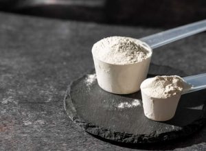 creatina:-qual-a-dose-ideal-e-por-quanto-tempo-tomar?