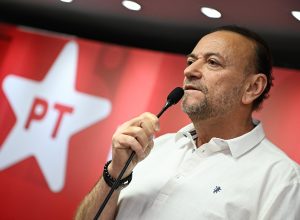 pt-deflagra-articulacoes-para-reeleger-lula-em-2026