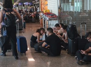 passageiros-de-congonhas-relatam-cansaco-e-falta-de-suporte-de-aereas