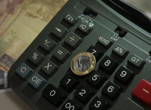 estoque-da-divida-publica-federal-chega-a-r$-8,48-trilhoes-em-novembro